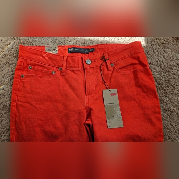 LEVI'S Demi Curve Modern Rise Skinny Jeans In Coral red. Size 8/29. NWT - Picture 4 of 9